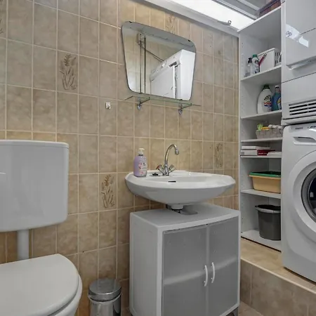 Rumah Kami - Aan Zee Feriehus *