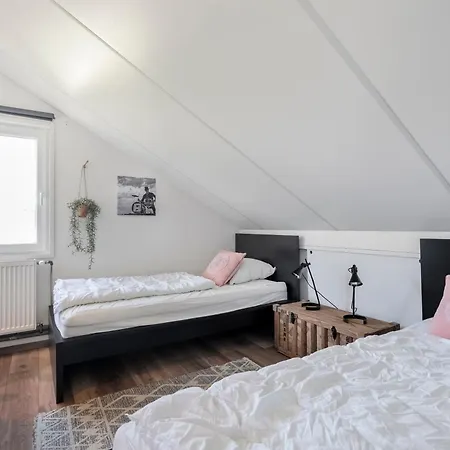 Semesterbostad Rumah Kami - Aan Zee