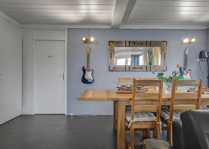 Rumah Kami - Aan Zee *